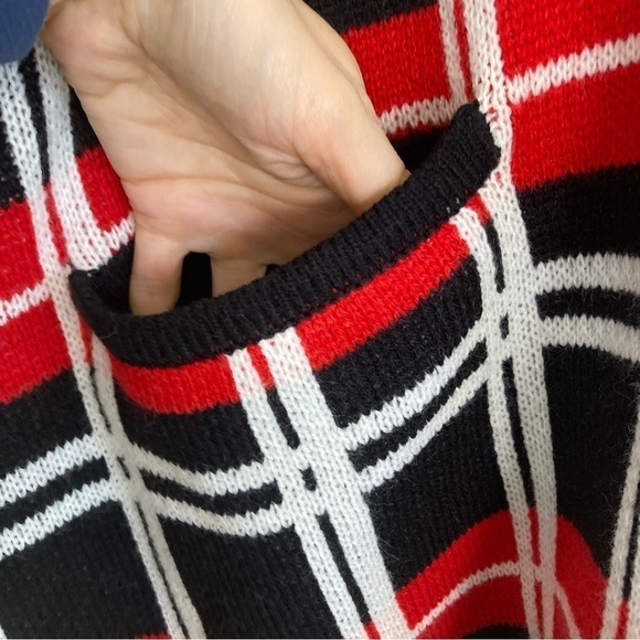 NY&Co Plaid Open Front Poncho Cardigan w Front Pockets Black/Red/White Size M - Picture 10 of 15